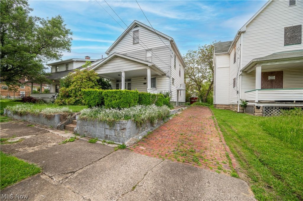 Photo of 1604 First Street, Youngstown, OH 44509 (MLS # 5213743)
