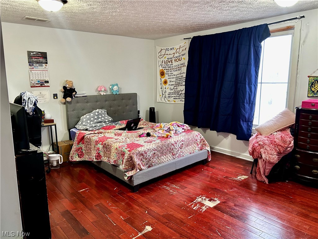 H P Weddells - Residential