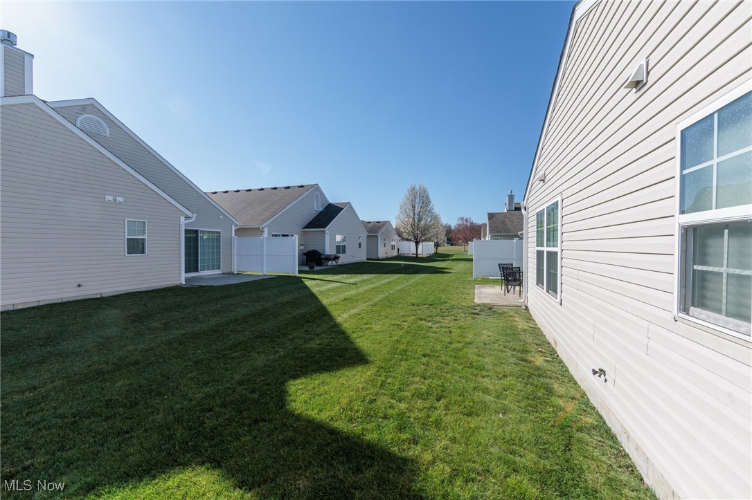 122 Breckenridge Oval, Elyria, Ohio image 38