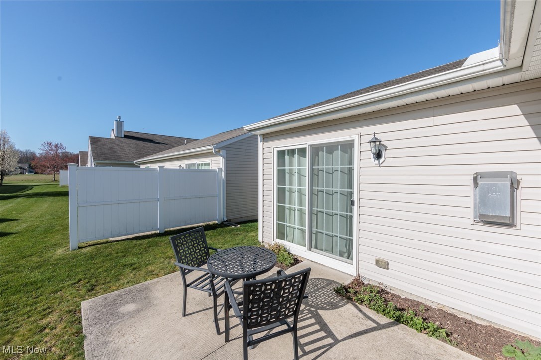 122 Breckenridge Oval, Elyria, Ohio image 42