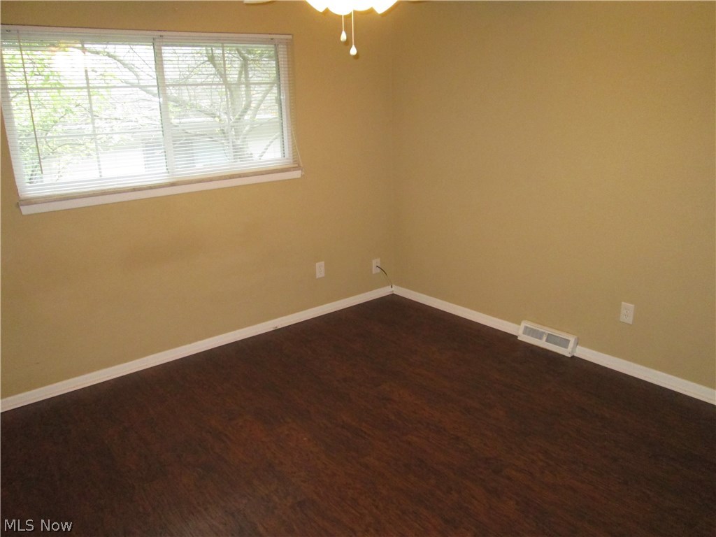 Noreen - Residential