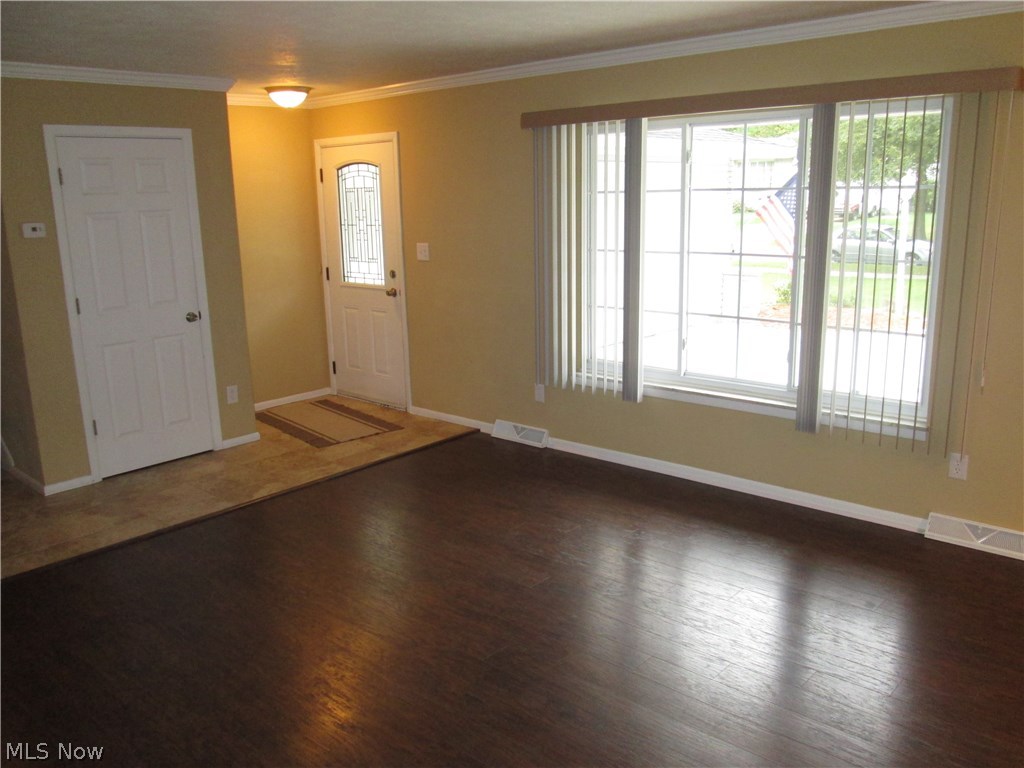 Noreen - Residential