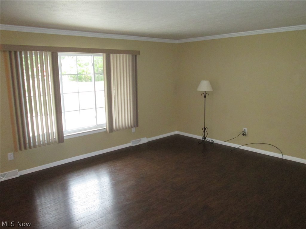 Noreen - Residential