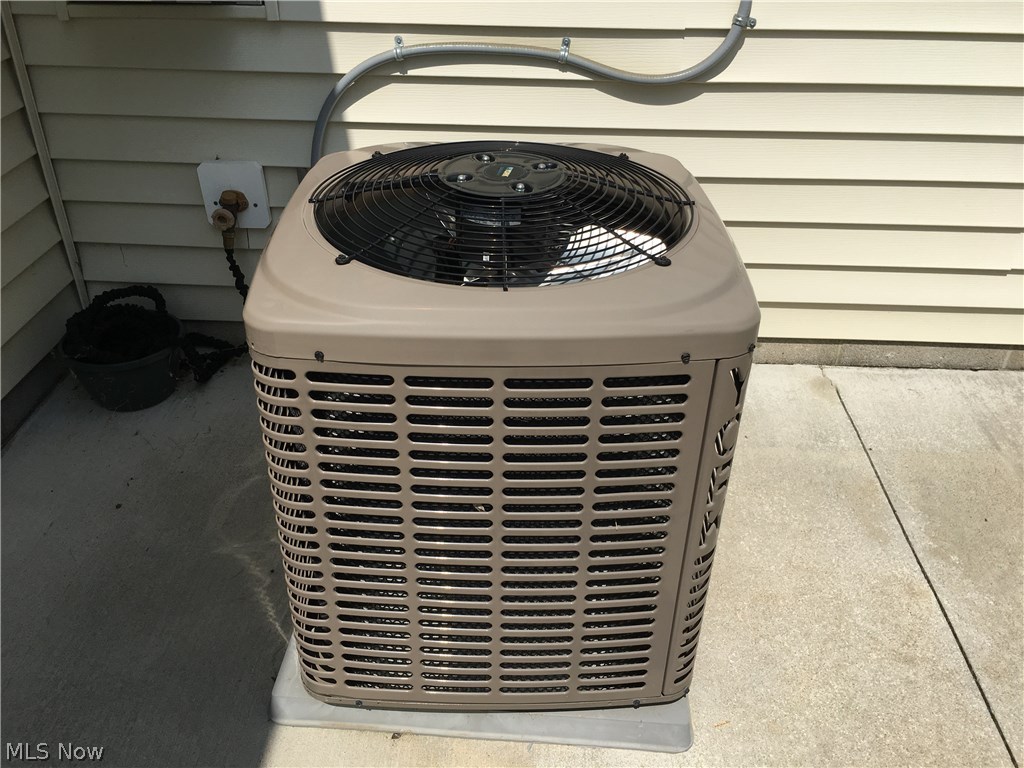 Brittany Mdws Condos - Residential