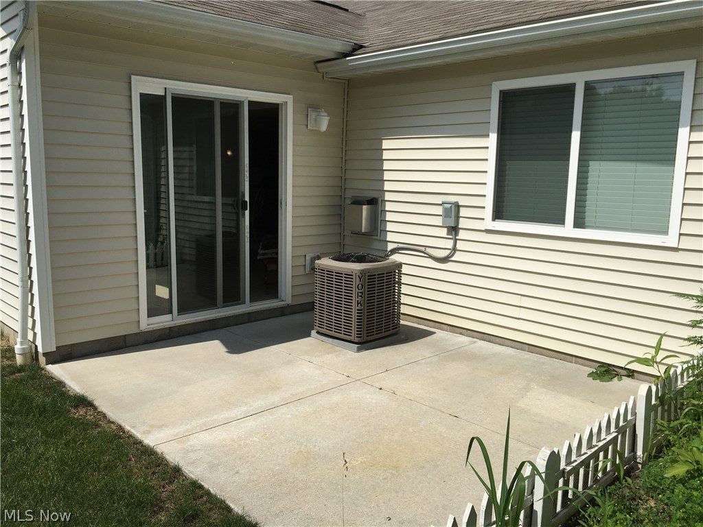 Brittany Mdws Condos - Residential