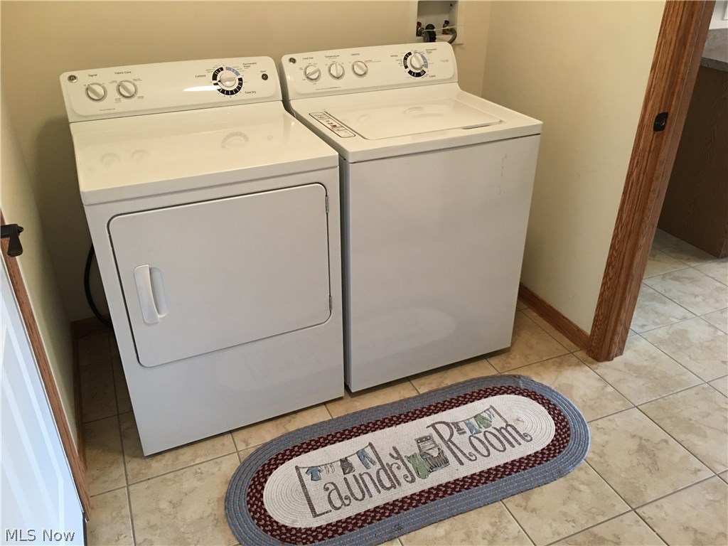 Brittany Mdws Condos - Residential