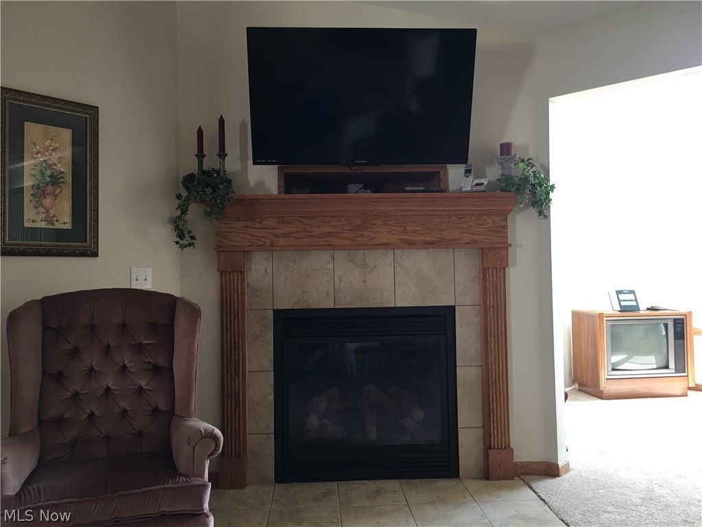 Brittany Mdws Condos - Residential