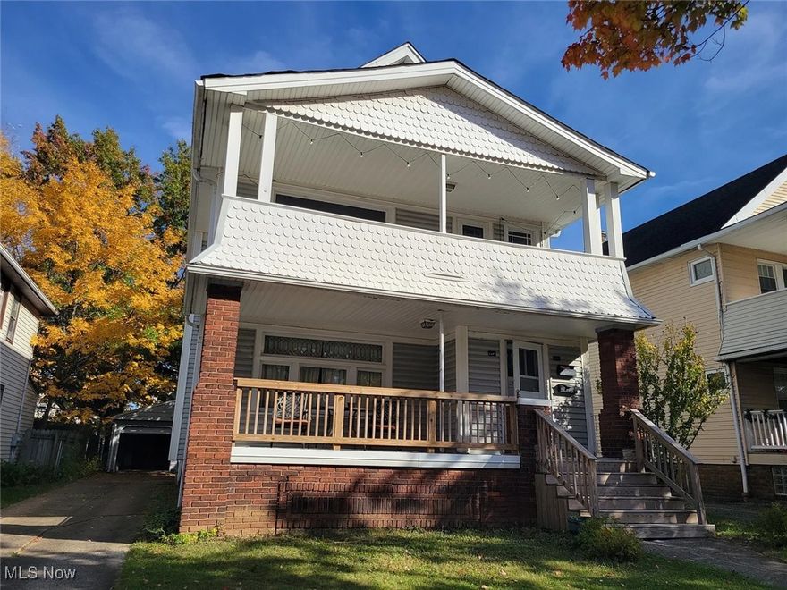 Fully remodeled downstairs unit! New flooring, kitchen cabinets and countertops, bathroom, and paint. Nothing was left untouched! Unit comes with central A/C, no window unit necessary. Laundry on site in basement and comes with one garage spot. Traditional big Lakewood front porch, don't miss out on this one!