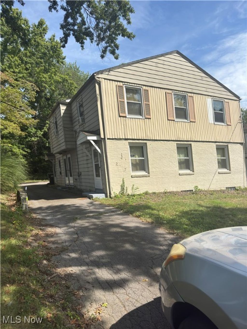 Photo of 52 Willow Drive #1, Youngstown, OH 44512 (MLS # 5178446)