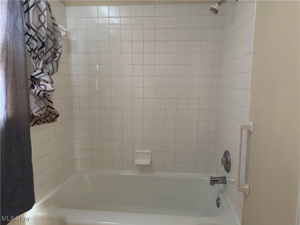 Willows Rep 02 - Residential Lease