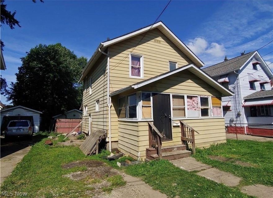 Calling all investors! 3 bedroom 2 bath. This property is the perfect canvas for a rental or sweat equity project. This home will be sold "as is" Buyer must do there own due diligence