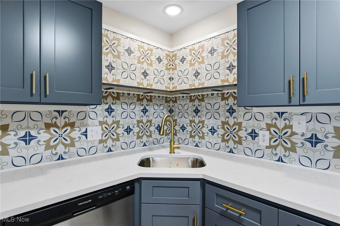 Lake Shore Blvd Estates - Residential