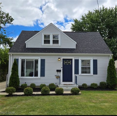 30120 Phillips Avenue, Wickliffe, OH 44092 - #: 5152762