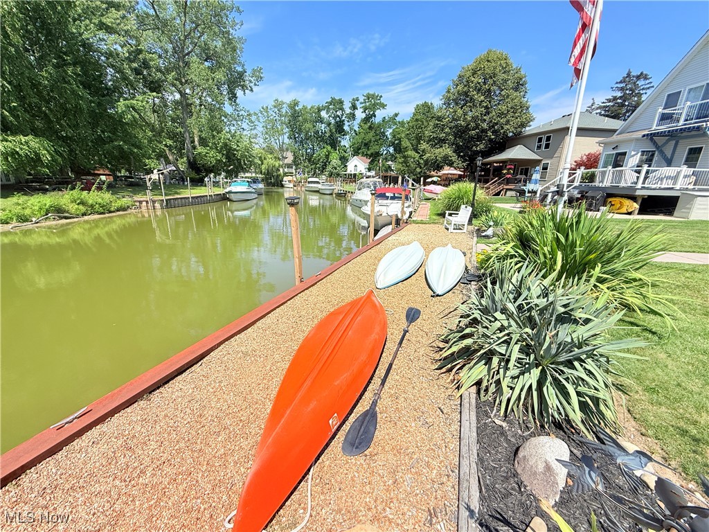 Chagrin Lagoons Sub - Residential