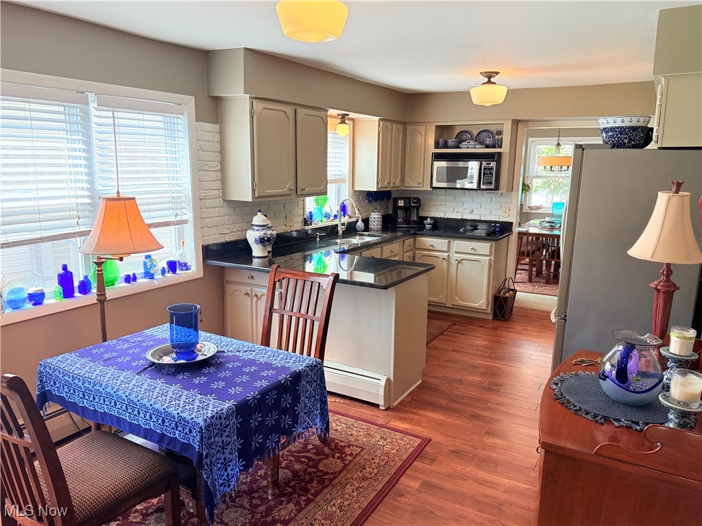 Chagrin Lagoons Sub - Residential