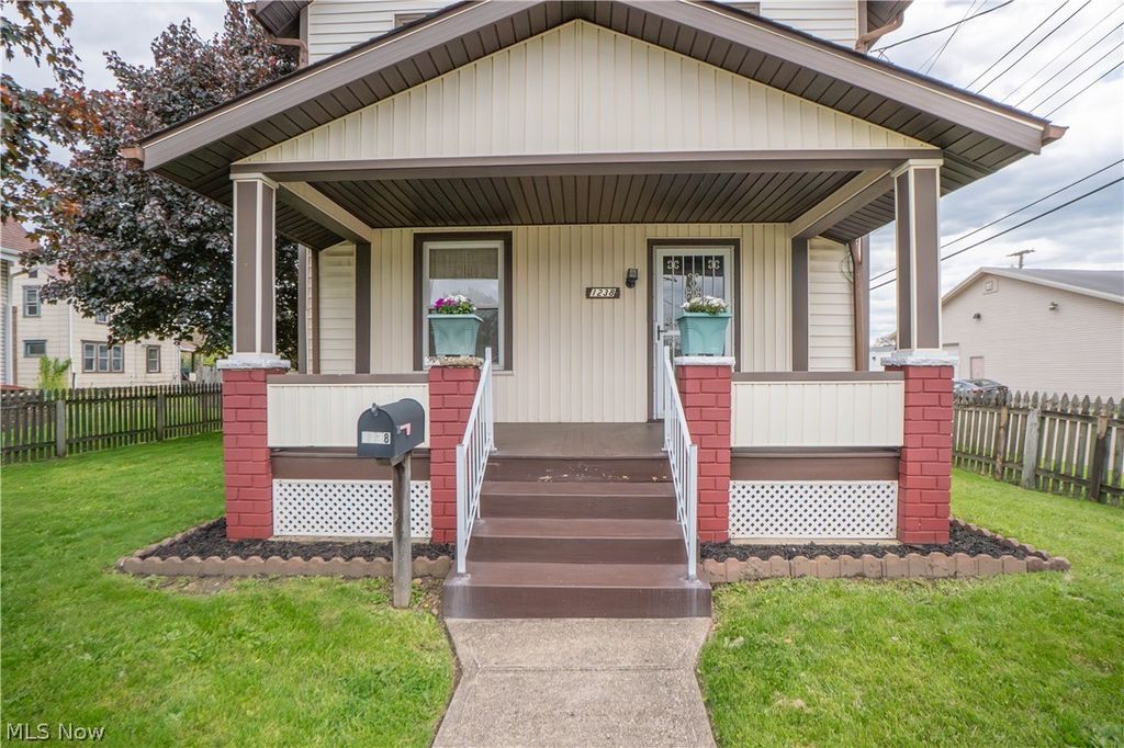 Photo of 1238 Park Avenue SW, Canton, OH 44706 (MLS # 5208845)