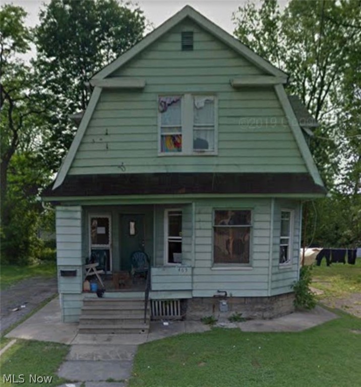 This home is a fixer upper with a lot of potential. It can also be used as a duplex. Roof is 6 years old. Electric updated 10 years ago. Owner/Realtor