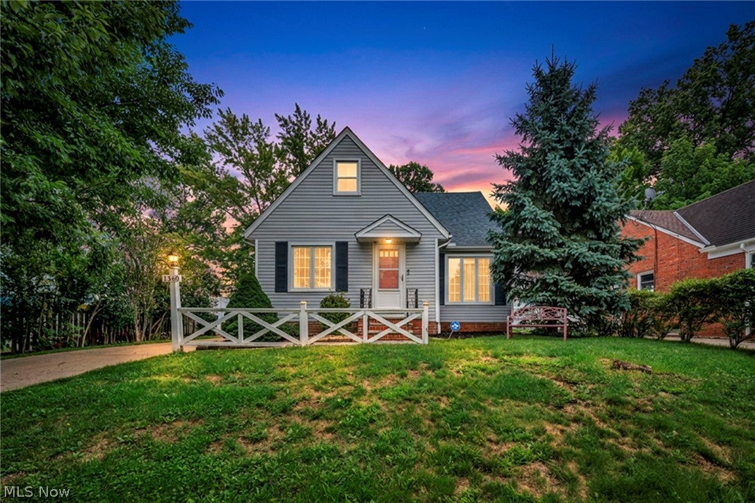 1369 Cranover Road