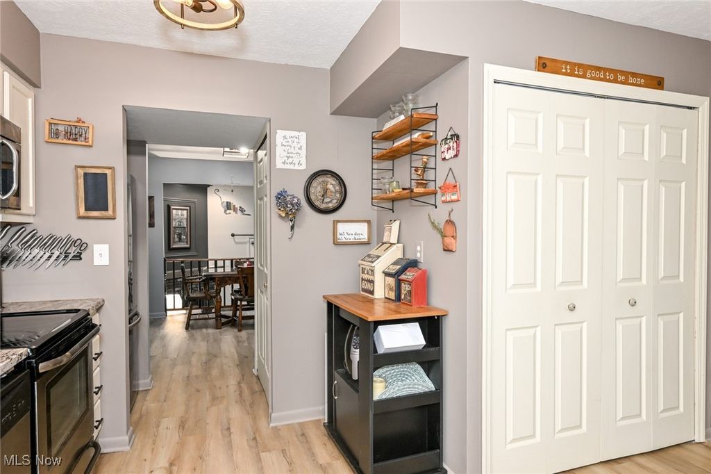 Photo of 152 Sturbridge Drive, Medina, OH 44256 (MLS # 5173964)