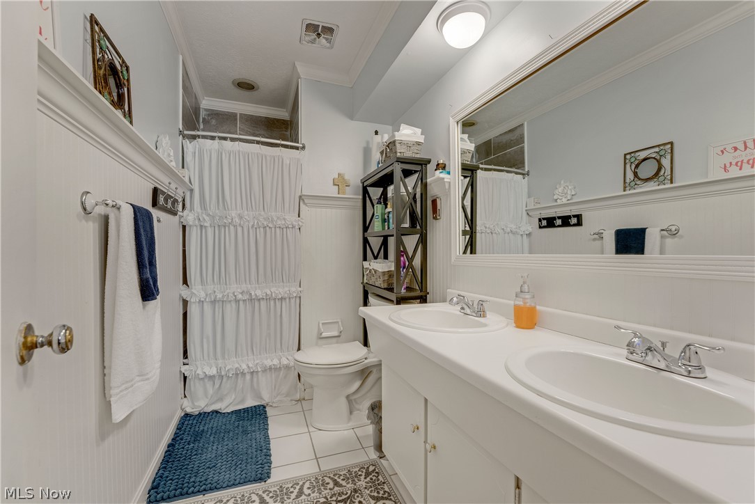 Meadowlawn Condo - Residential