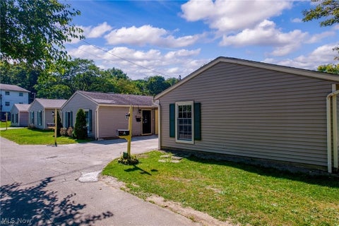 Photo for 1020 Hamlin Drive