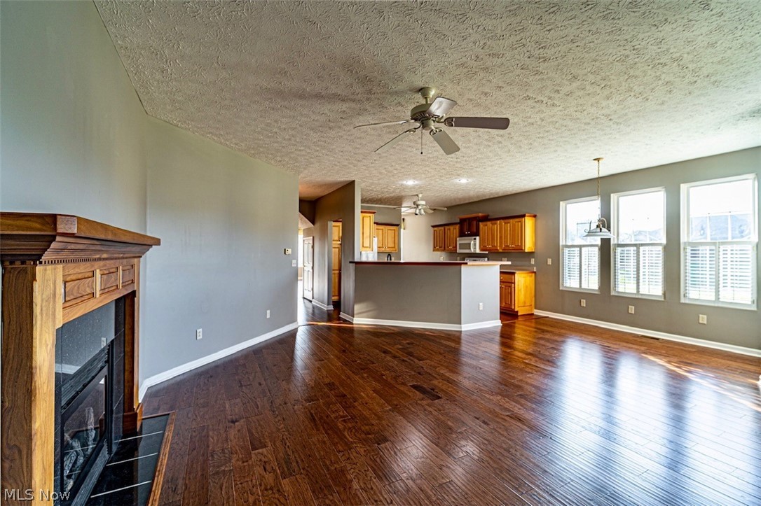 Silos At Painters Crossing Ph II - Residential