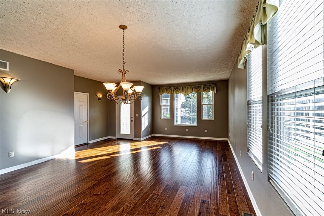 Silos At Painters Crossing Ph II - Residential