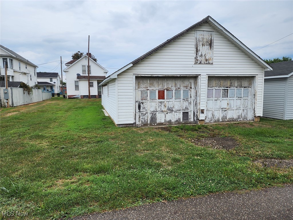 160 5th Street, Carrollton, Ohio image 8