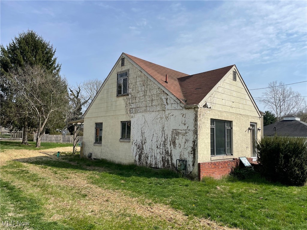 102 Woodrow Street, Marietta, Ohio image 3