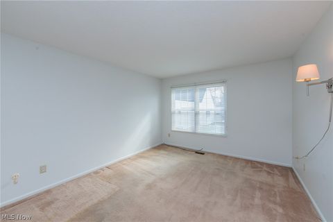 Tiny photo for 2217 Heather Lane #5, Twinsburg, OH 44087 (MLS # 5187456)