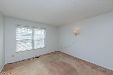 Tiny photo for 2217 Heather Lane #5, Twinsburg, OH 44087 (MLS # 5187456)