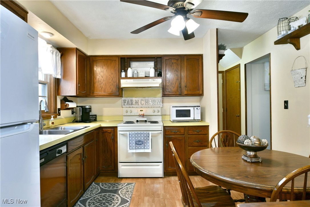 Red Oaks - Residential