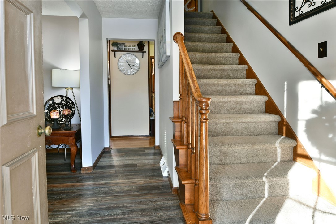 Red Oaks - Residential