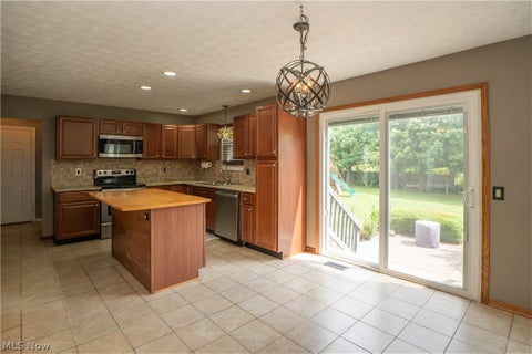 Tiny photo for 6526 Sugargrove Circle NE, Canton, OH 44721 (MLS # 5234005)