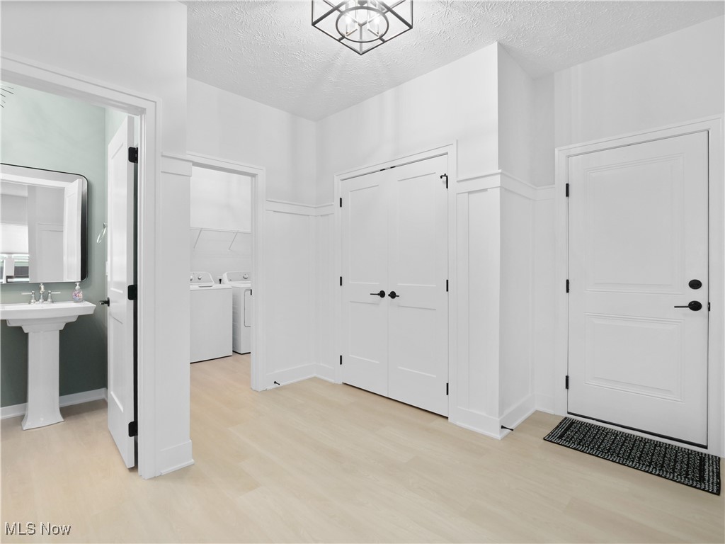 Broadview Heights Twnhms Sub - Residential