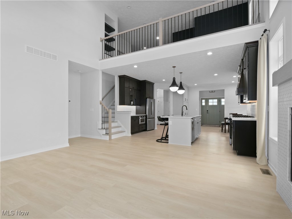 Broadview Heights Twnhms Sub - Residential