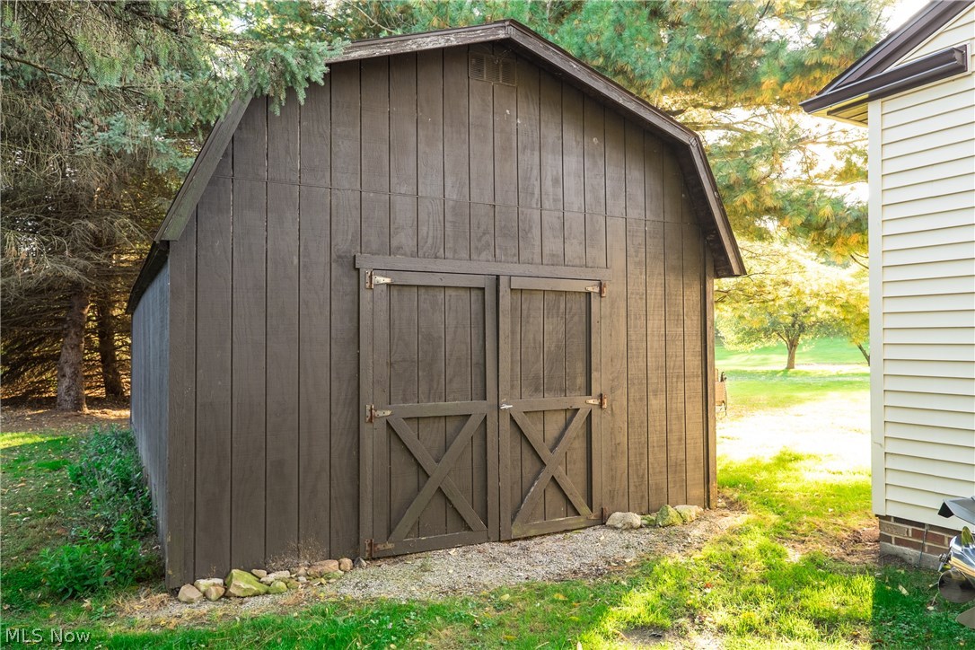 Ackermans - Residential