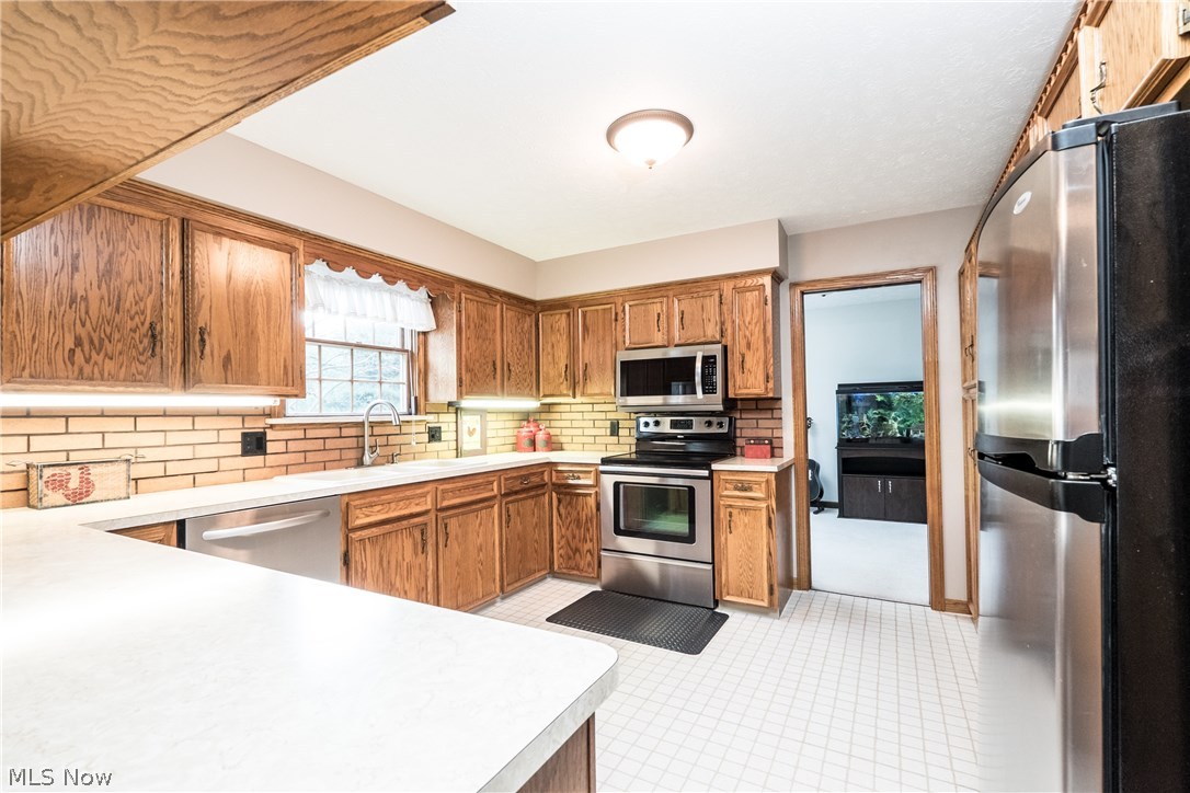 Ackermans - Residential