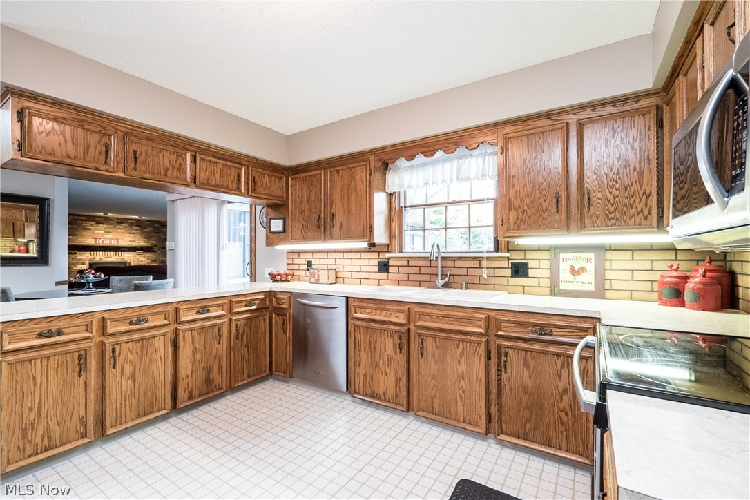 Ackermans - Residential