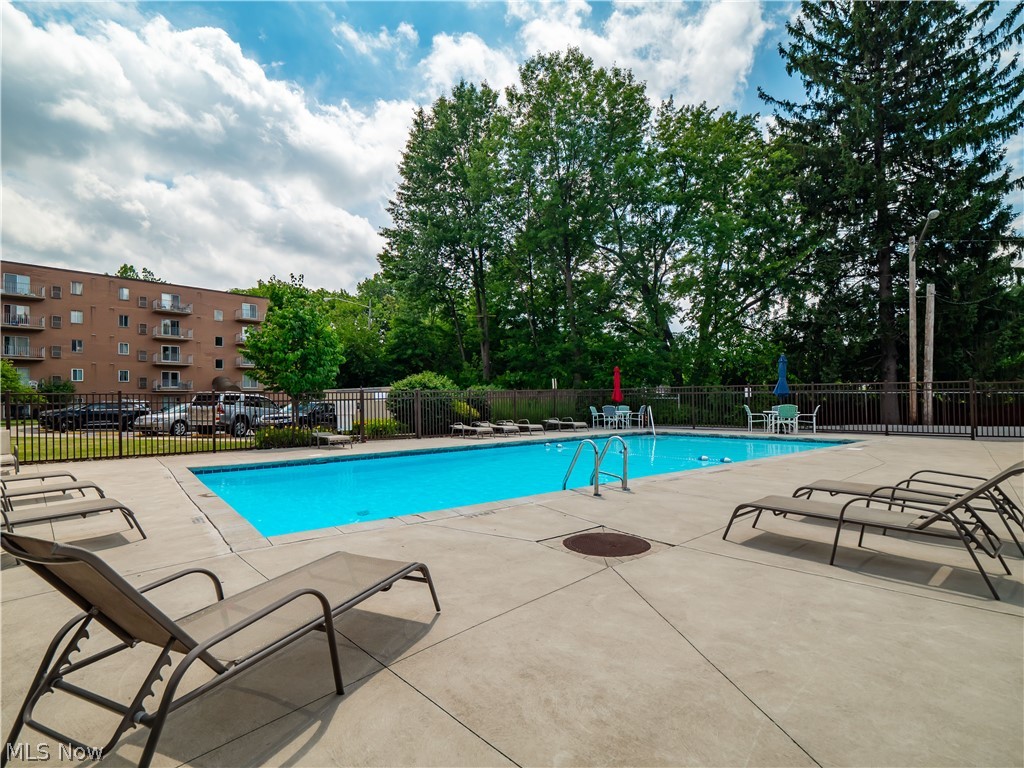 3675 Clague Road 316