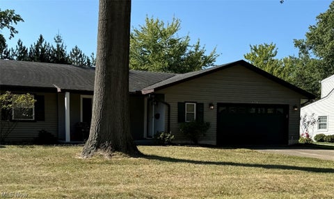 Homes For Sale - 478 High Meadow Road<br/> Amherst, OH 44001