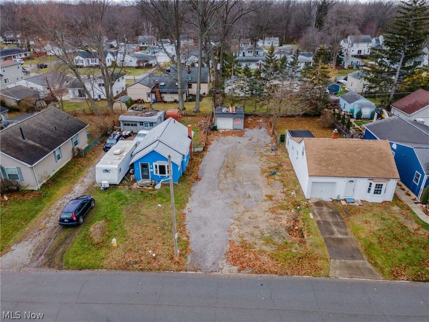 Pictures depicts a sample of the type of home that can fit on this lot. This lot currently has electric, gas, water, and sewer ran to the property. Please reach out with any questions!