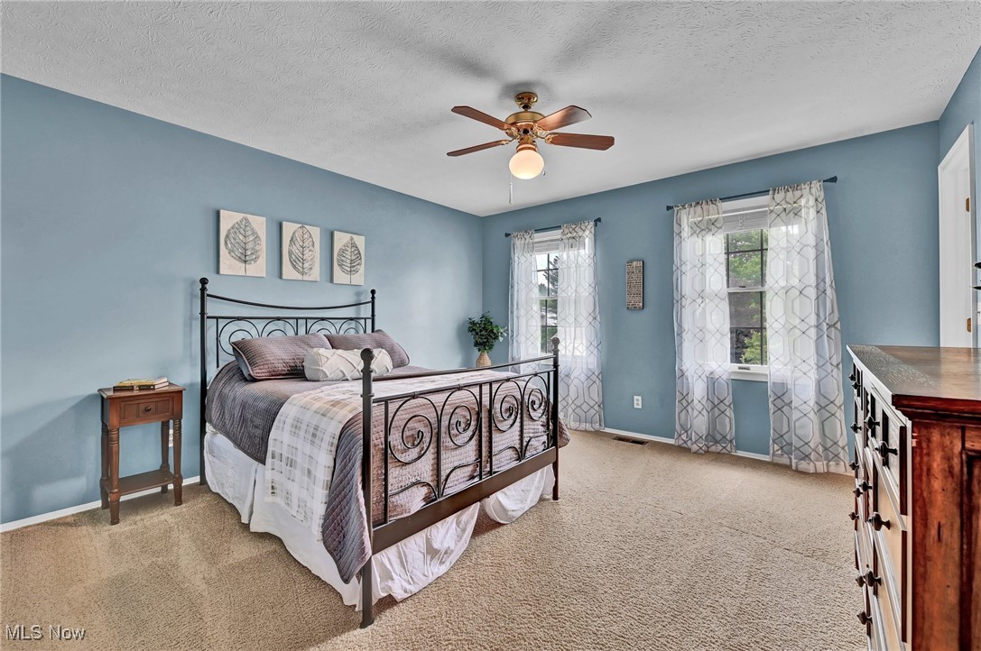 13483 Tradewinds Drive, Strongsville, Ohio image 24