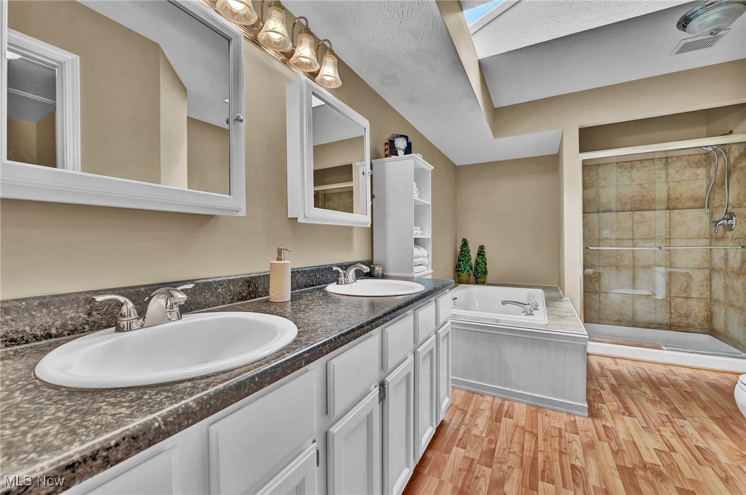13483 Tradewinds Drive, Strongsville, Ohio image 30