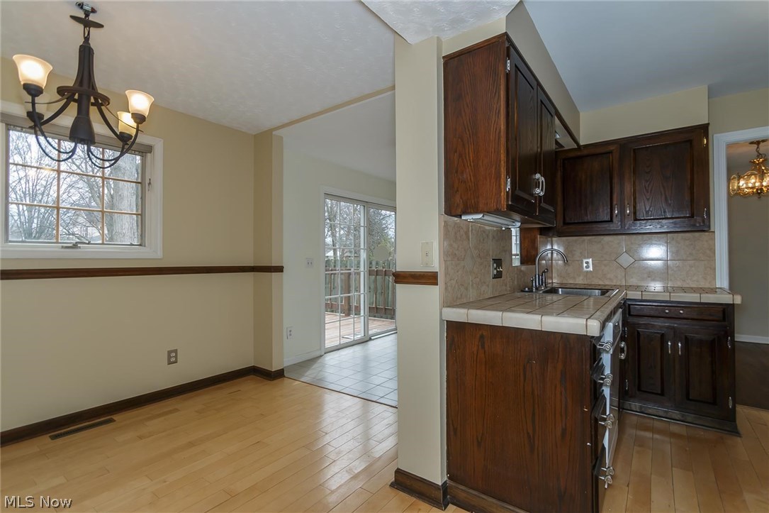 Alden B Hore Cos Lyndhurst Ma - Residential