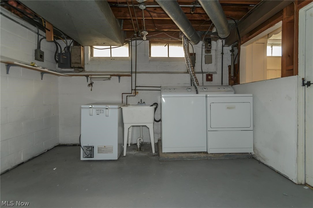 Alden B Hore Cos Lyndhurst Ma - Residential