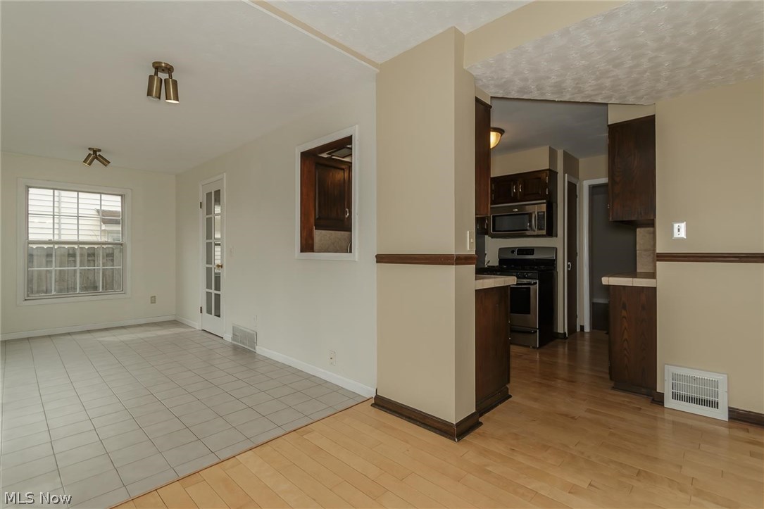 Alden B Hore Cos Lyndhurst Ma - Residential