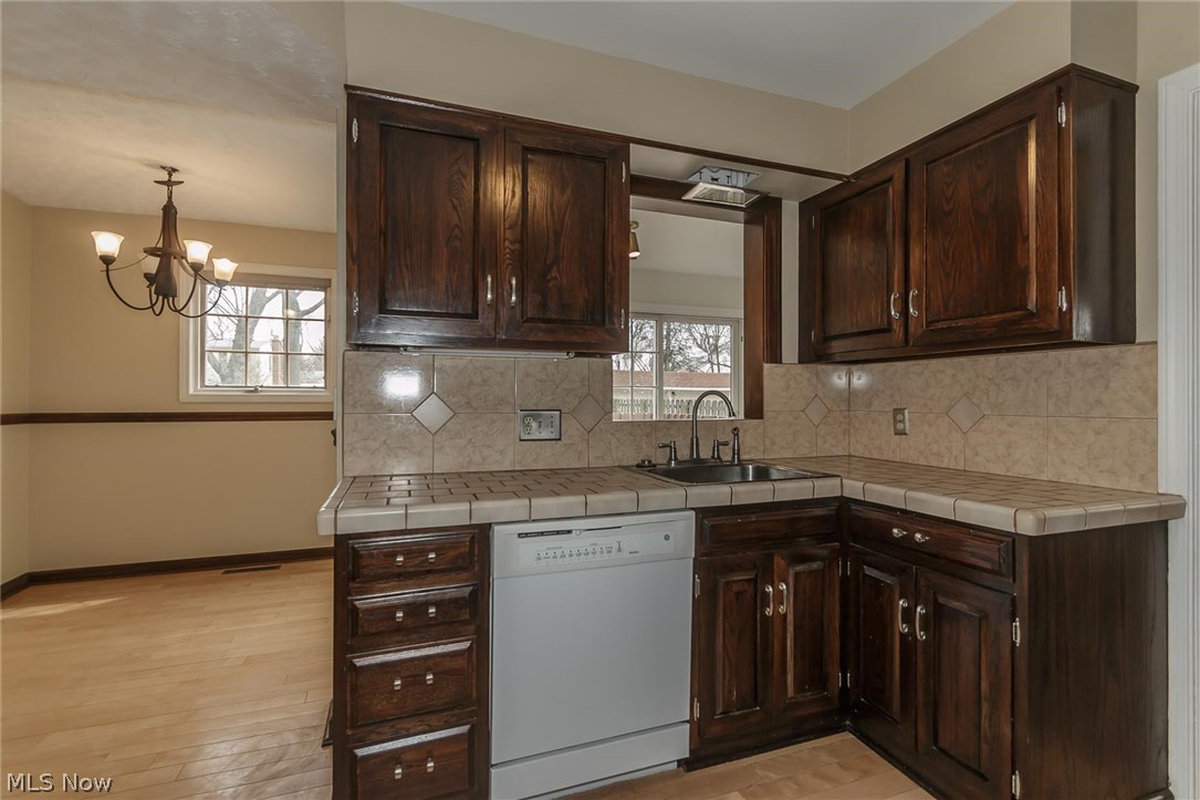 Alden B Hore Cos Lyndhurst Ma - Residential