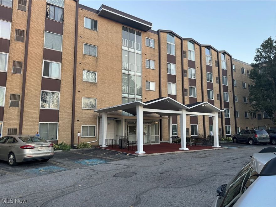 Check out this nice one bedroom condo in highly desirable North Olmsted. This property is an ideal choice for homeowners and investors alike. Close proximity to Great Northern, shopping, restaurants, and Metro Parks. Located in the heart of North Olmsted. Affordable condominium includes all the appliances. Schedule your showing today!