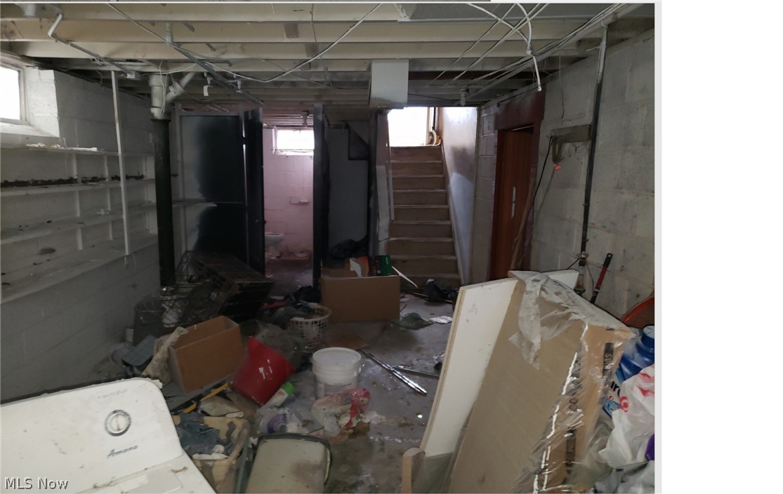 Shaker - Residential